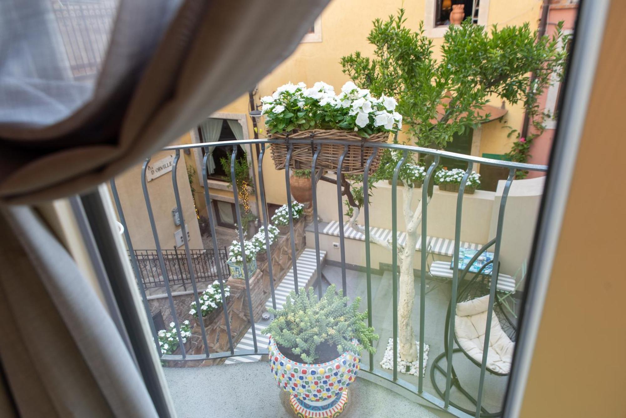 Villa D'Orville Luxury Suites Taormina Zewnętrze zdjęcie