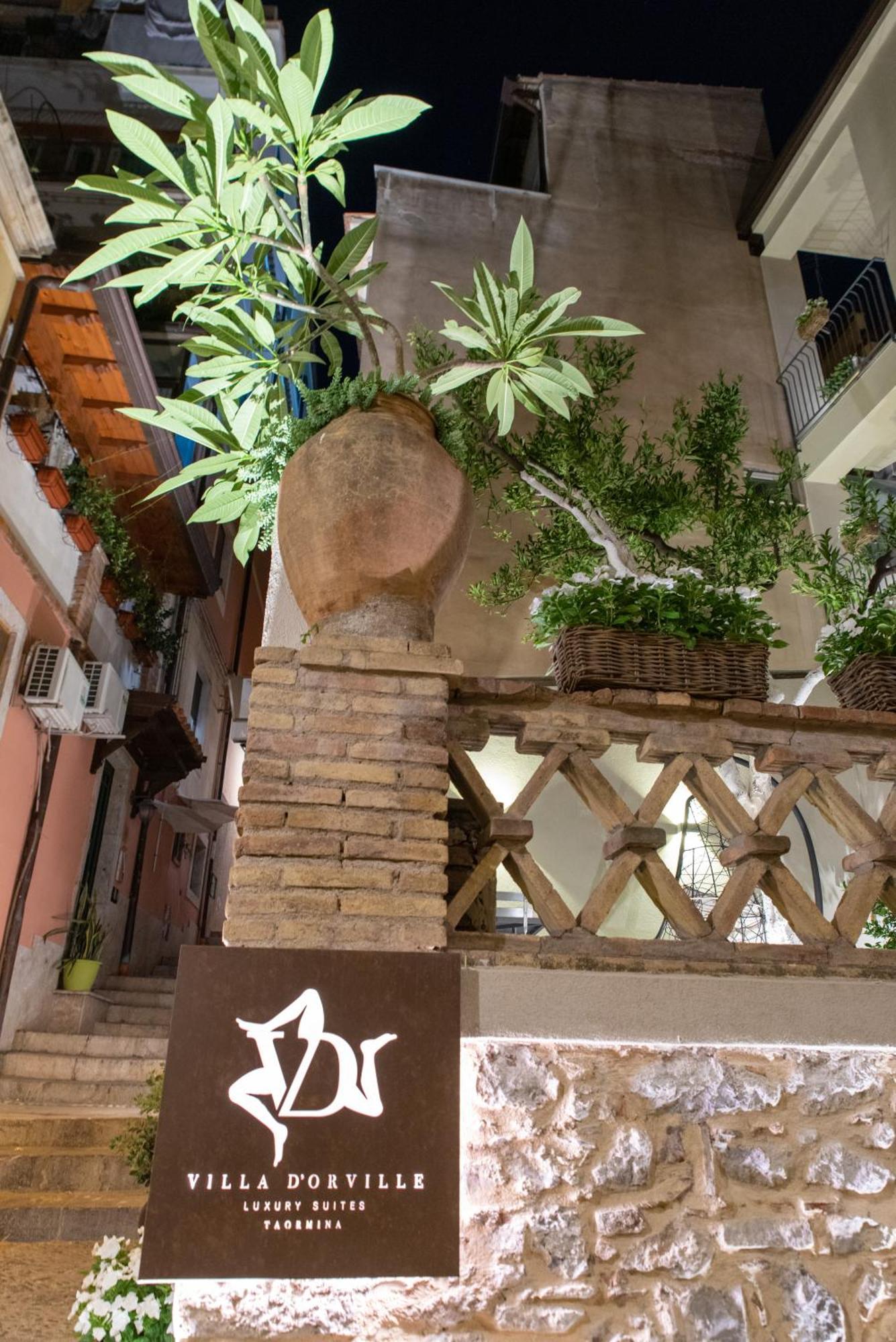 Villa D'Orville Luxury Suites Taormina Zewnętrze zdjęcie