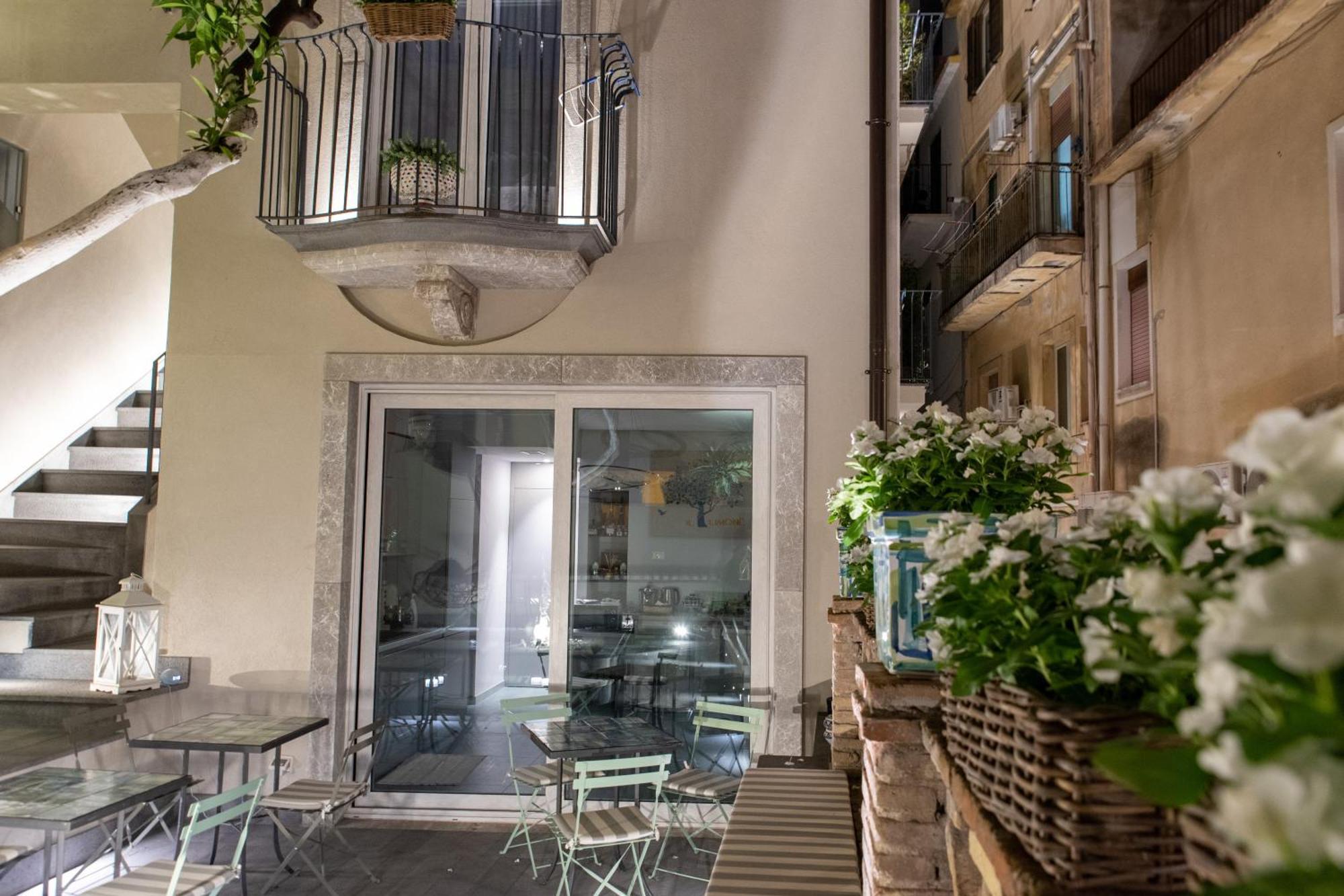 Villa D'Orville Luxury Suites Taormina Zewnętrze zdjęcie