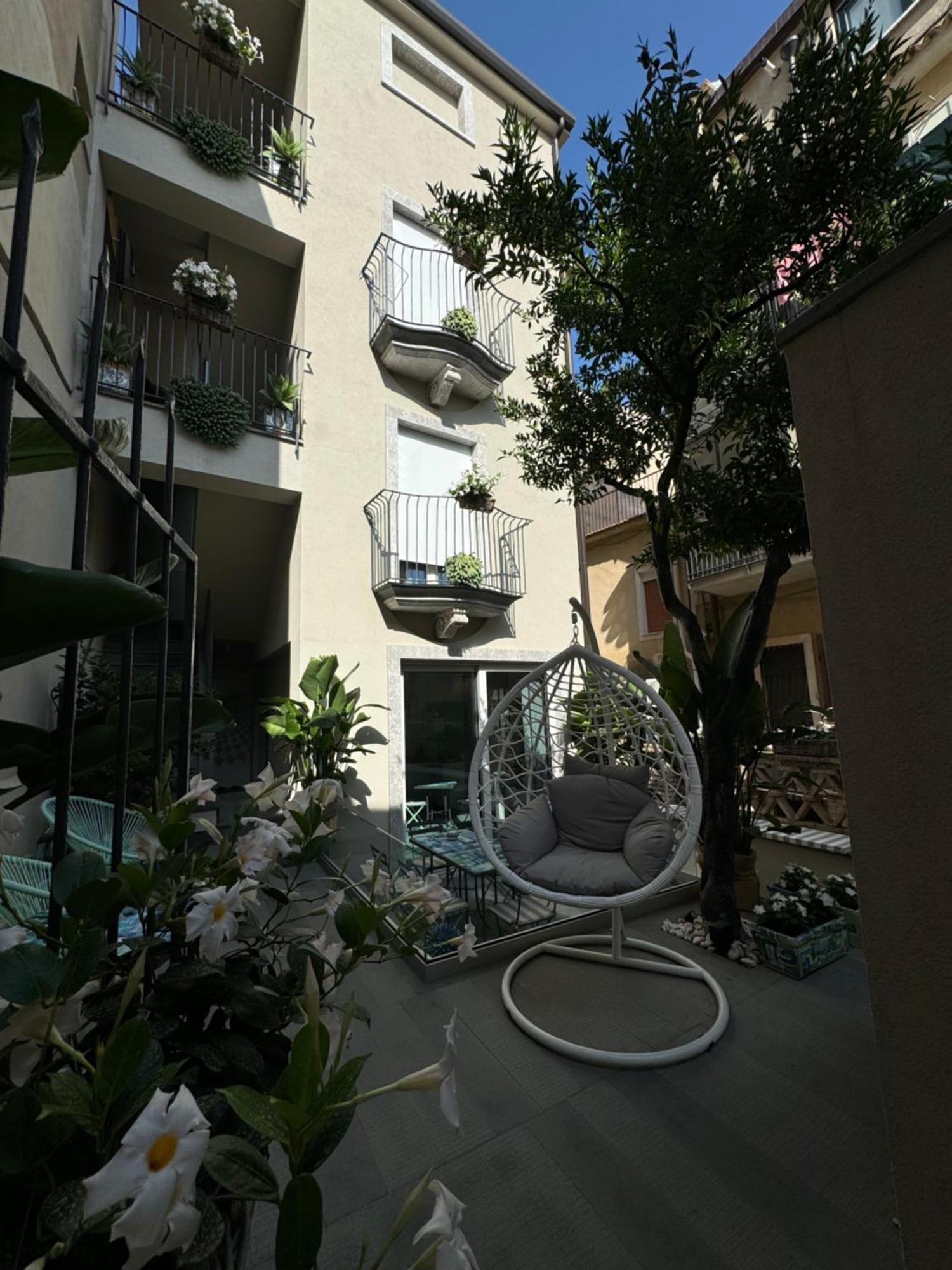 Villa D'Orville Luxury Suites Taormina Zewnętrze zdjęcie